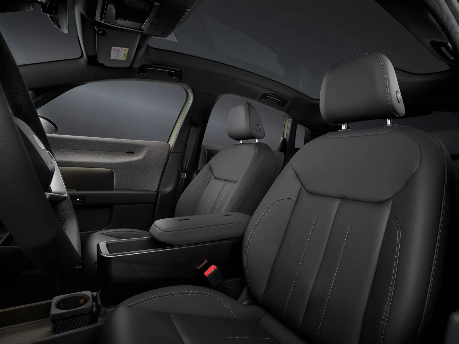 Audi A2 e-tron 前座與車室材質